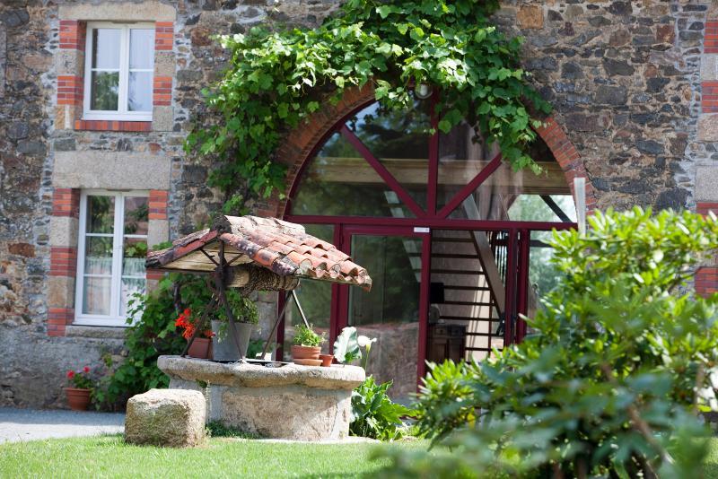 Chateau De La Richerie Beaurepaire  Exterior photo